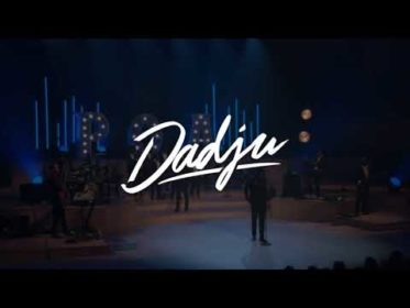 DADJU ET VOICE2GETHER LA CHORALE DE GOSPEL URBAIN